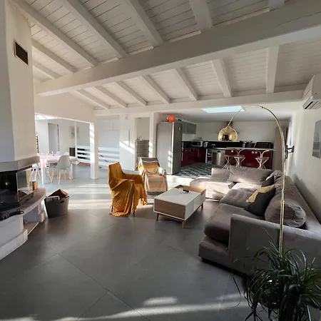 Le Pas Sage Du Marche * La Flotte