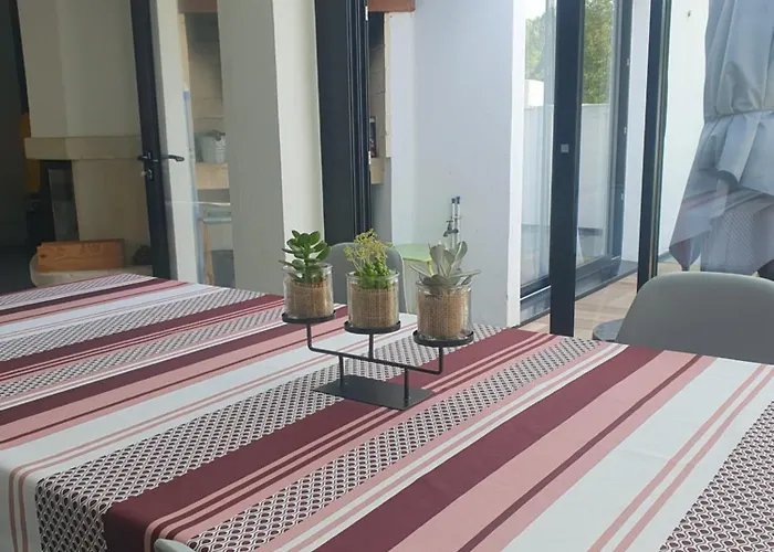 Apartment Le Pas Sage Du Marche